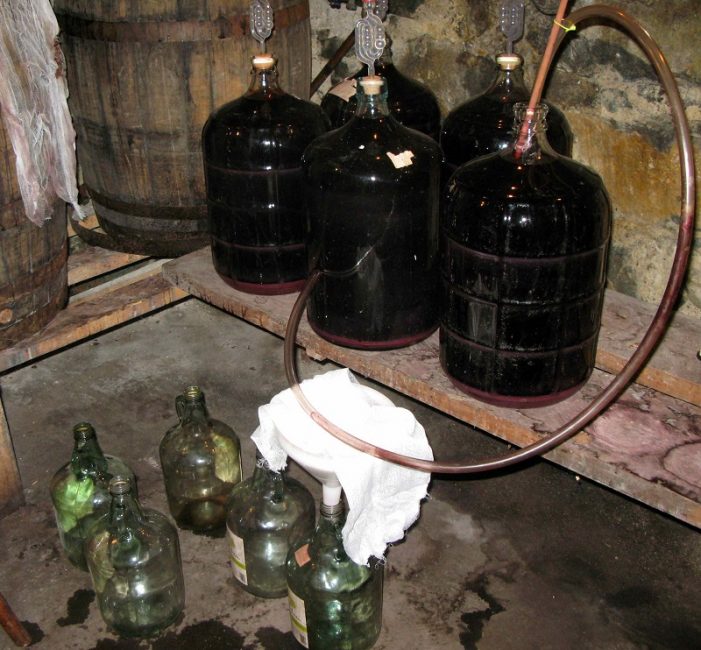 Reemplazo del tanque para limpiar el líquido de la precipitación.