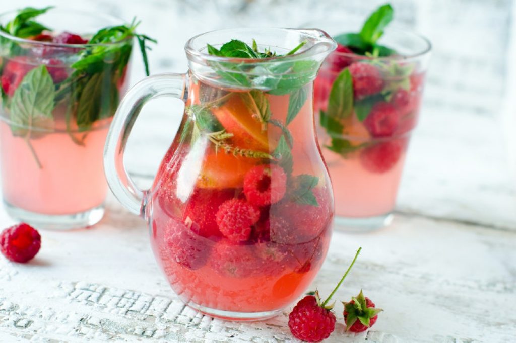 Limon ve ahududu limonata