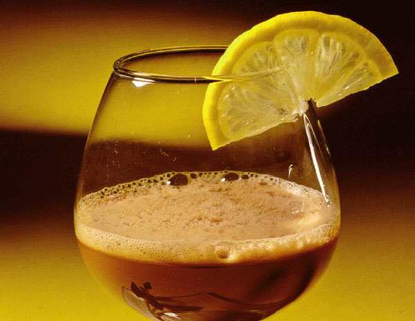 Konjakki-sitruuna cocktail