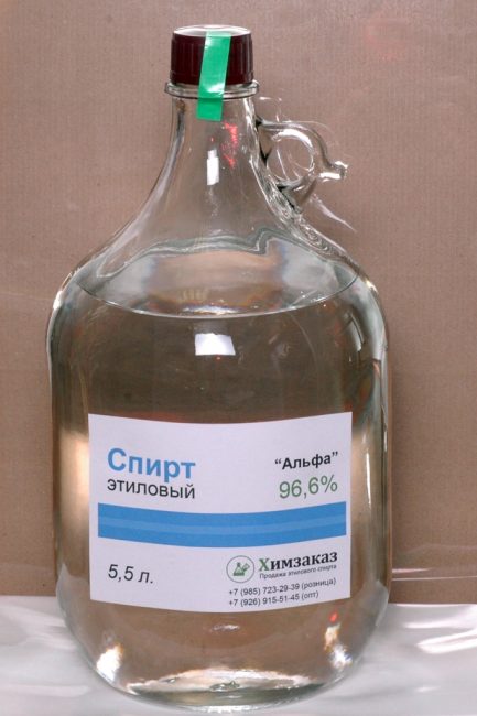 Stor flaska alkohol