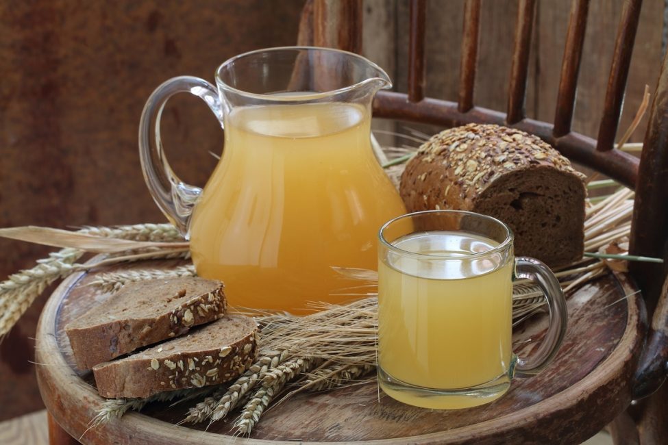 Το Kvass θεωρείται υγιεινό ποτό επειδή περιέχει φυσικά συστατικά.