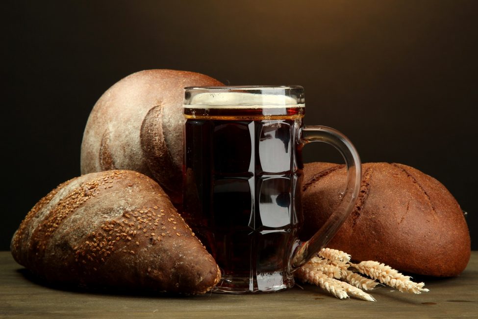 Το Kvass, που παρασκευάζεται σύμφωνα με όλους τους κανόνες, δεν θα βλάψει ένα υγιές σώμα.