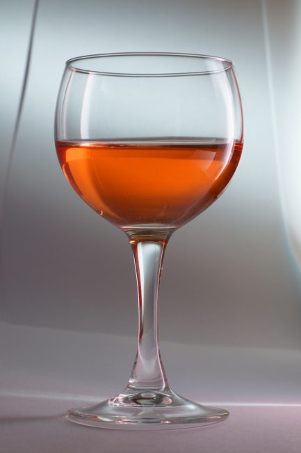 Ett glas tranbärsvin