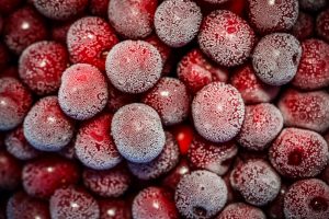 21 reseptiä pakastekirsikoista valmistettuihin ruokiin ja juomiin, ruoanlaitto, vinkkejä, marjojen etuja ja suosituksia pakastukseen (Kuva & Video) + Arvostelut
