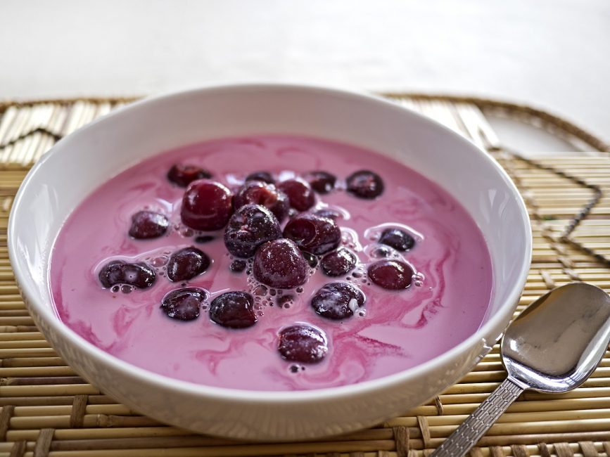 sopa de cereza húngara