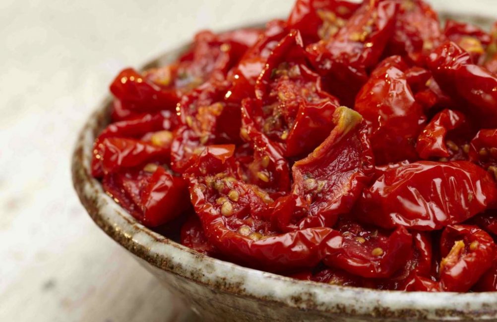 ensalada de tomates secos