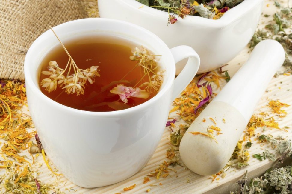 Infusión de coltsfoot, tilo