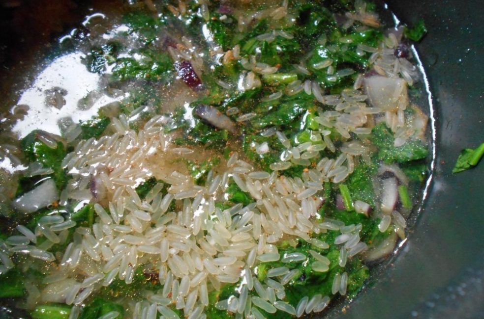 Plato griego Spanakorizo