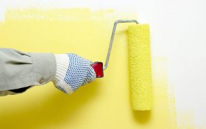 Latexfärg eller akryl: vad är skillnaden och vilken är bättre att välja för olika typer av arbete (Foto & Video) + recensioner