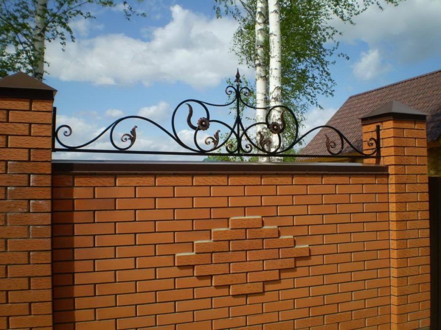 zděný plot