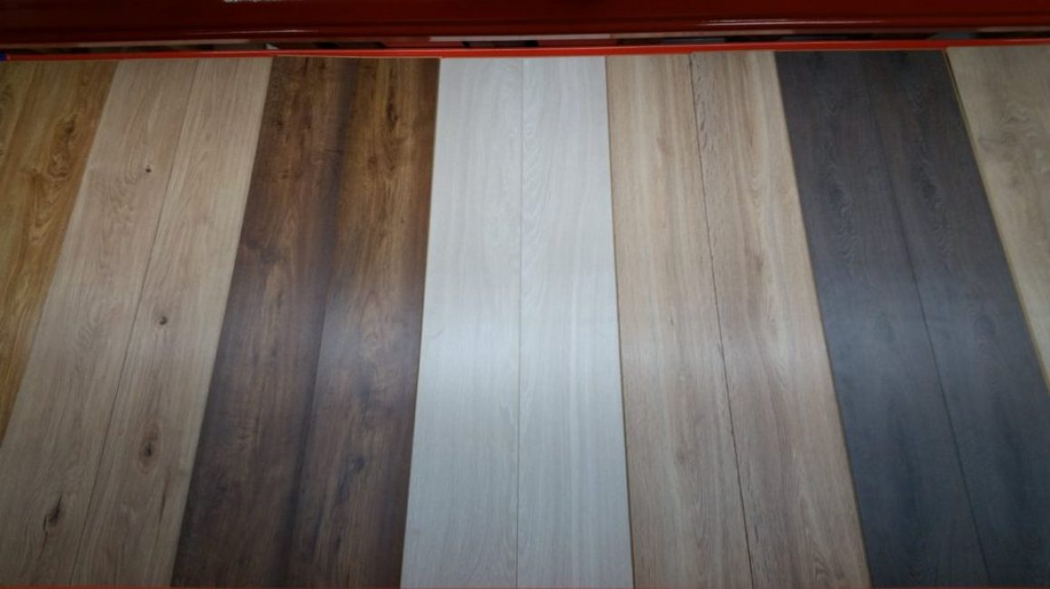El revestimiento de MDF imita naturalmente a la madera.