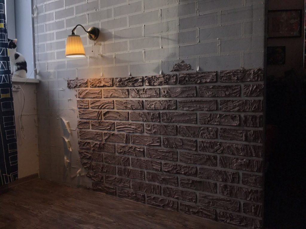 Všechny způsoby, jak napodobit zdivo pro výzdobu interiéru: drahé a levné, jednoduché a virtuózní. Pokyny k instalaci (80+ fotografií a videí)