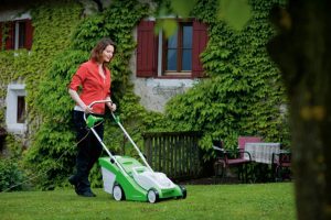 TOP 10 bästa elektriska gräsklippare: Aktuellt betyg 2018 + recensioner