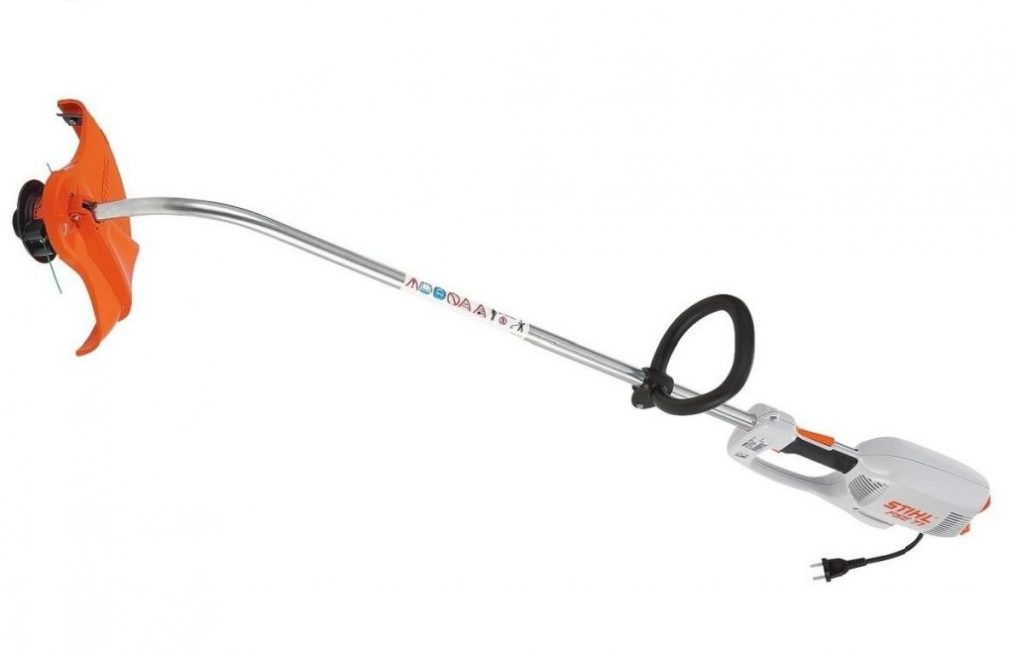 STIHL FSE 81 – Výkonný, prostorný a mobilní