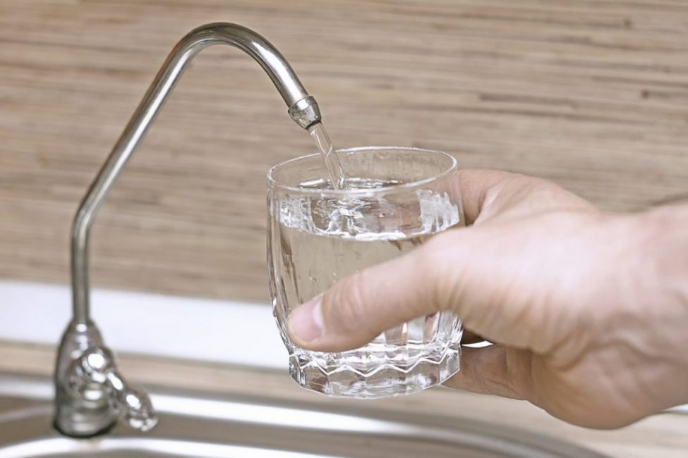La instalación y preparación adecuadas pueden afectar la calidad del agua