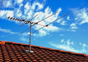 Ideální televizní anténa pro letní sídlo nebo venkovský dům: tipy pro výběr správného přijímače signálu, přehled oblíbených výrobců