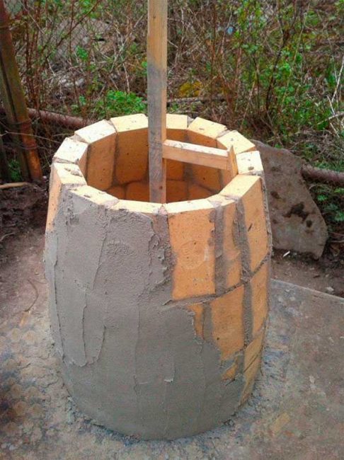 Тандур в селска къща от тухли