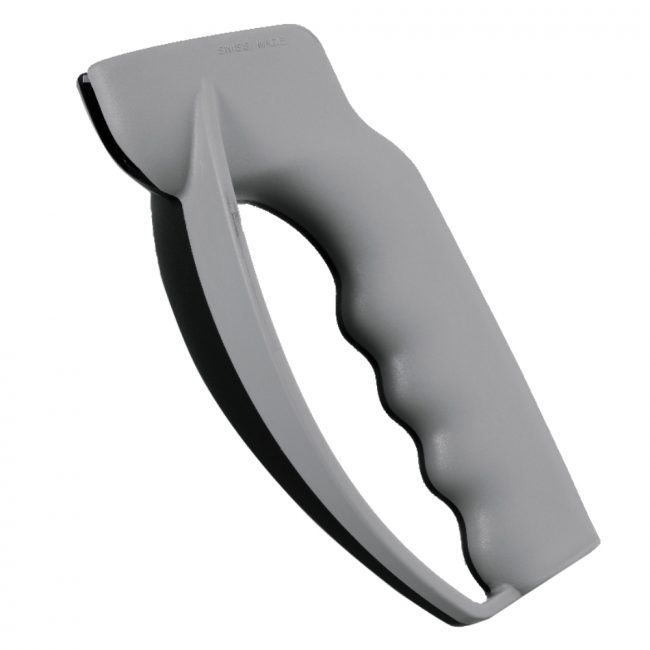 La forma ergonómica del mango VICTORINOX 7.8715 es cómoda de usar