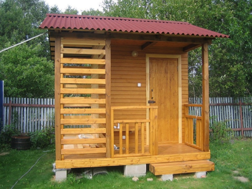 Dřevěná veranda usnadní sestup a zabrání zranění