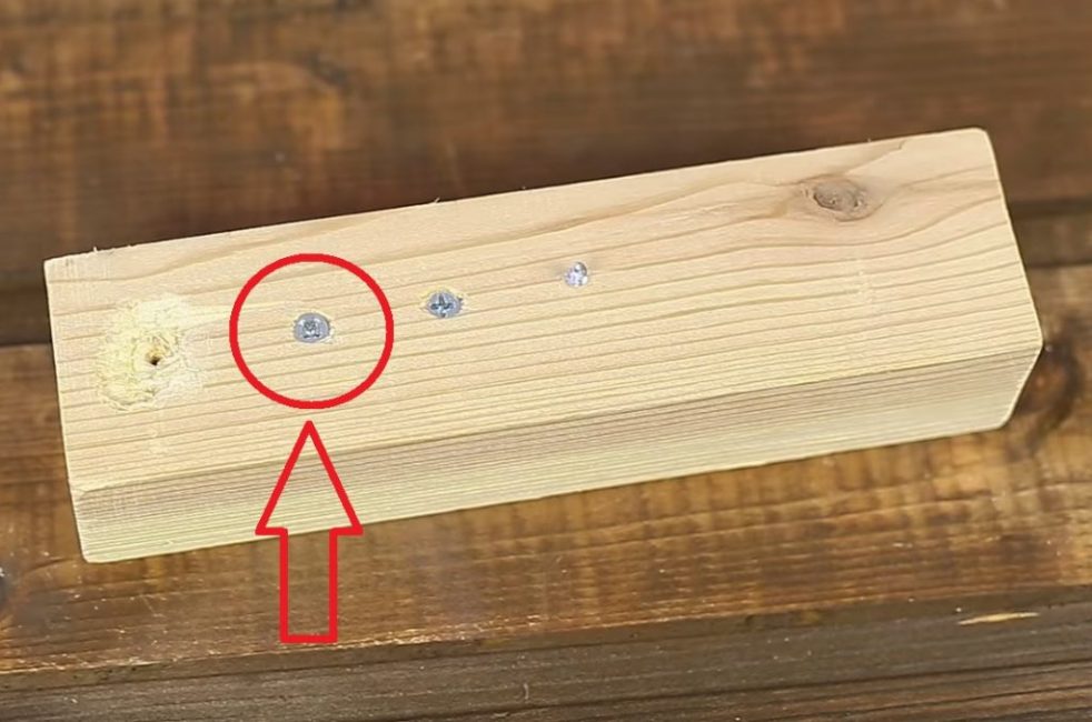 Trasiga splines är ett av de vanligaste skruvfelen.