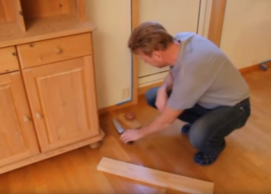 Kuchyňský nůž na krájení brambor