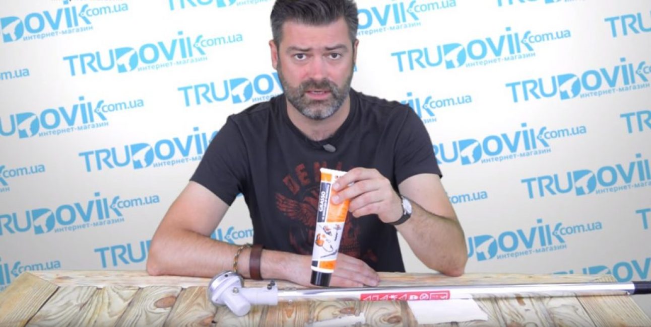 Ezenkívül szüksége lesz magára a kenésre