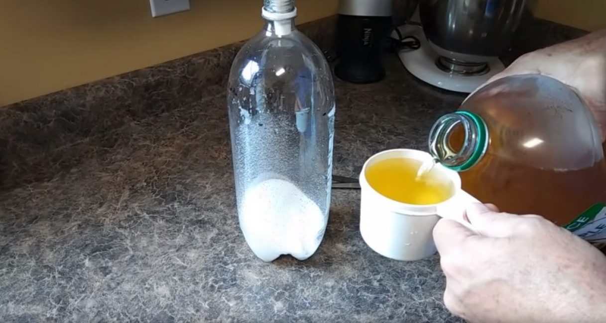Ja lisää 50 ml mehua