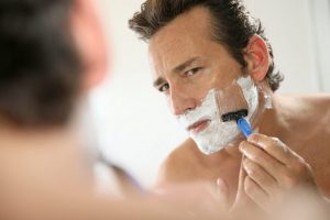 Hogyan élesítsünk borotvapengét otthon: lépésről lépésre
