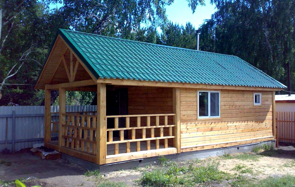 Κτίριο Glulam με στέγαστρο