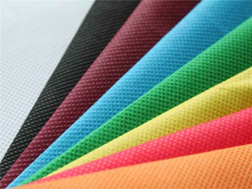 Non-woven täckmaterial