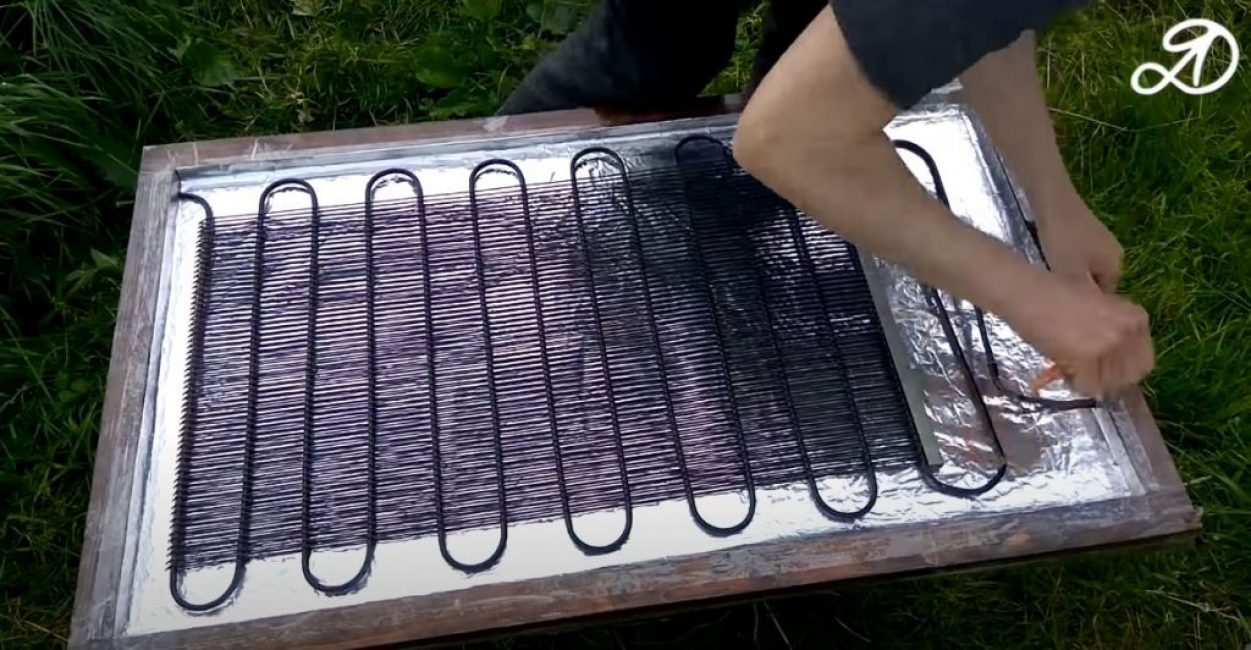 Instal·lació del radiador a la caixa
