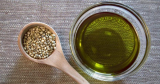 Aceite de semilla de cáñamo: sus beneficios y posibles daños, métodos de obtención, alcance.